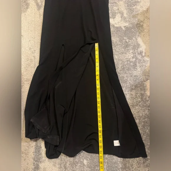 Material Girl Black Sleeveless Maxi Dress with Textured Bodice - Picture 10 of 10